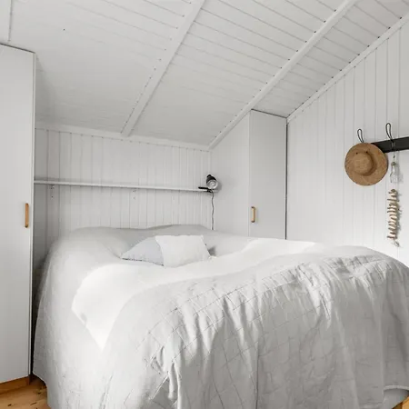 Gitt - 140m From The Sea By Interhome *